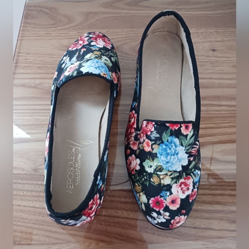 Aerosols stitch and turn shoes